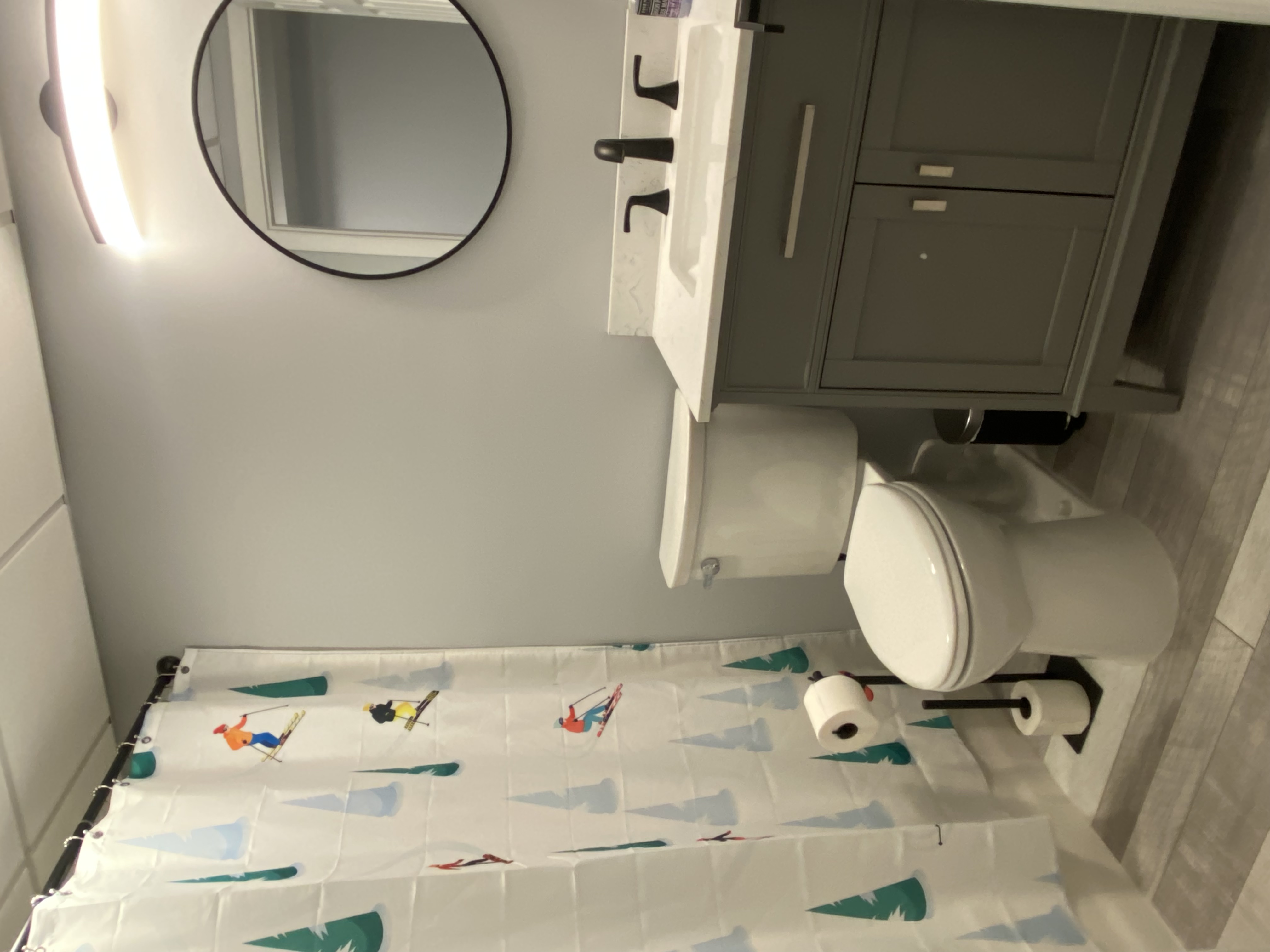 Full Bathroom
