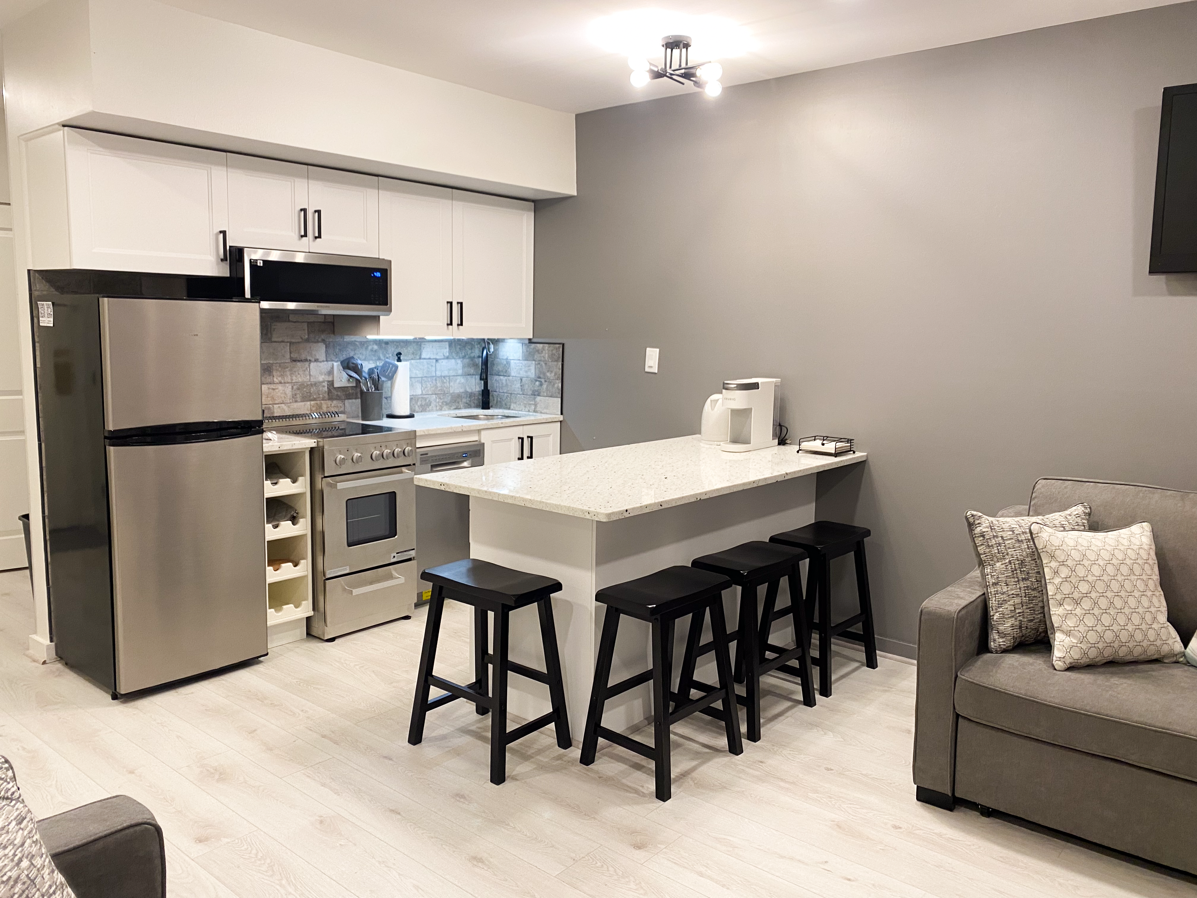 Living room & kitchen